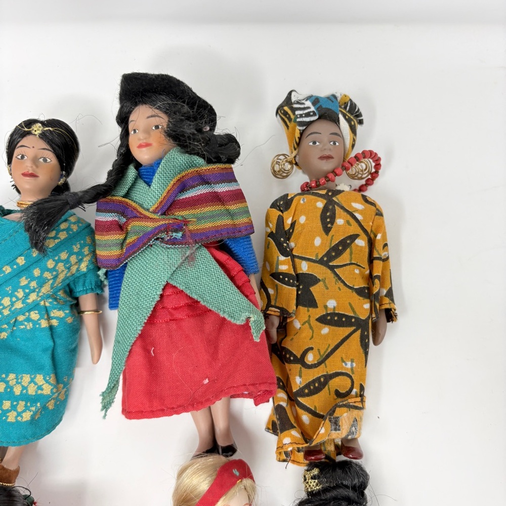 Vintage Expo 67 Ceramic Dolls Lot, 17 Dolls About 7" Girls From Around The World - Picture 7 of 9